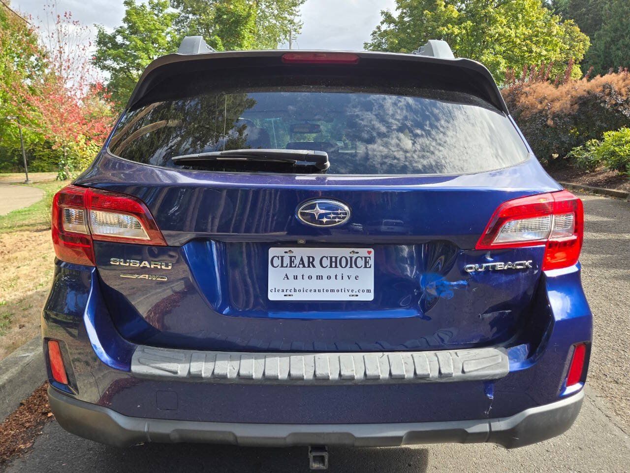 Used 2015 Subaru Outback 2.5i Premium AWD/4WD image 5