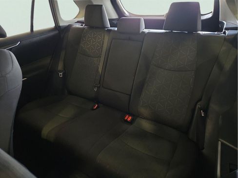 Used 2021 Toyota RAV4 XLE AWD/4WD image 24