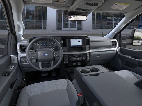 New 2026 Ford F350 XLT w/ Snow Plow/Camper Package image 9