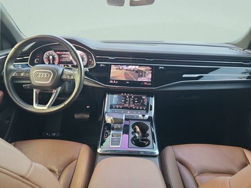 Used 2022 Audi Q8 Premium Plus image 16