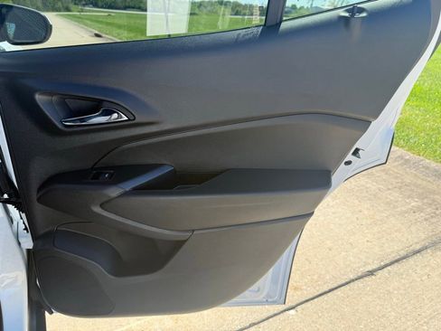 New 2026 Chevrolet Trax LT FWD image 14