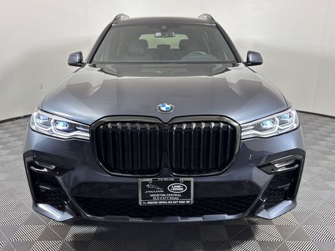 Used 2022 BMW X7 xDrive40i w/ M Sport Package AWD/4WD image 6