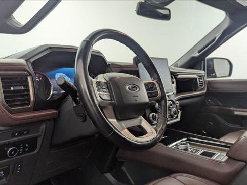Used 2024 Ford Expedition Limited RWD image 26