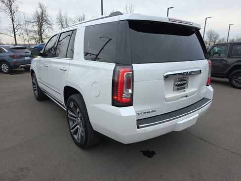 Used 2020 GMC Yukon Denali image 3