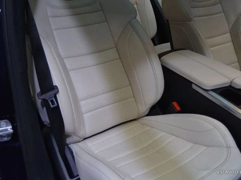 Used 2012 Mercedes-Benz ML 63 AMG 4MATIC image 16