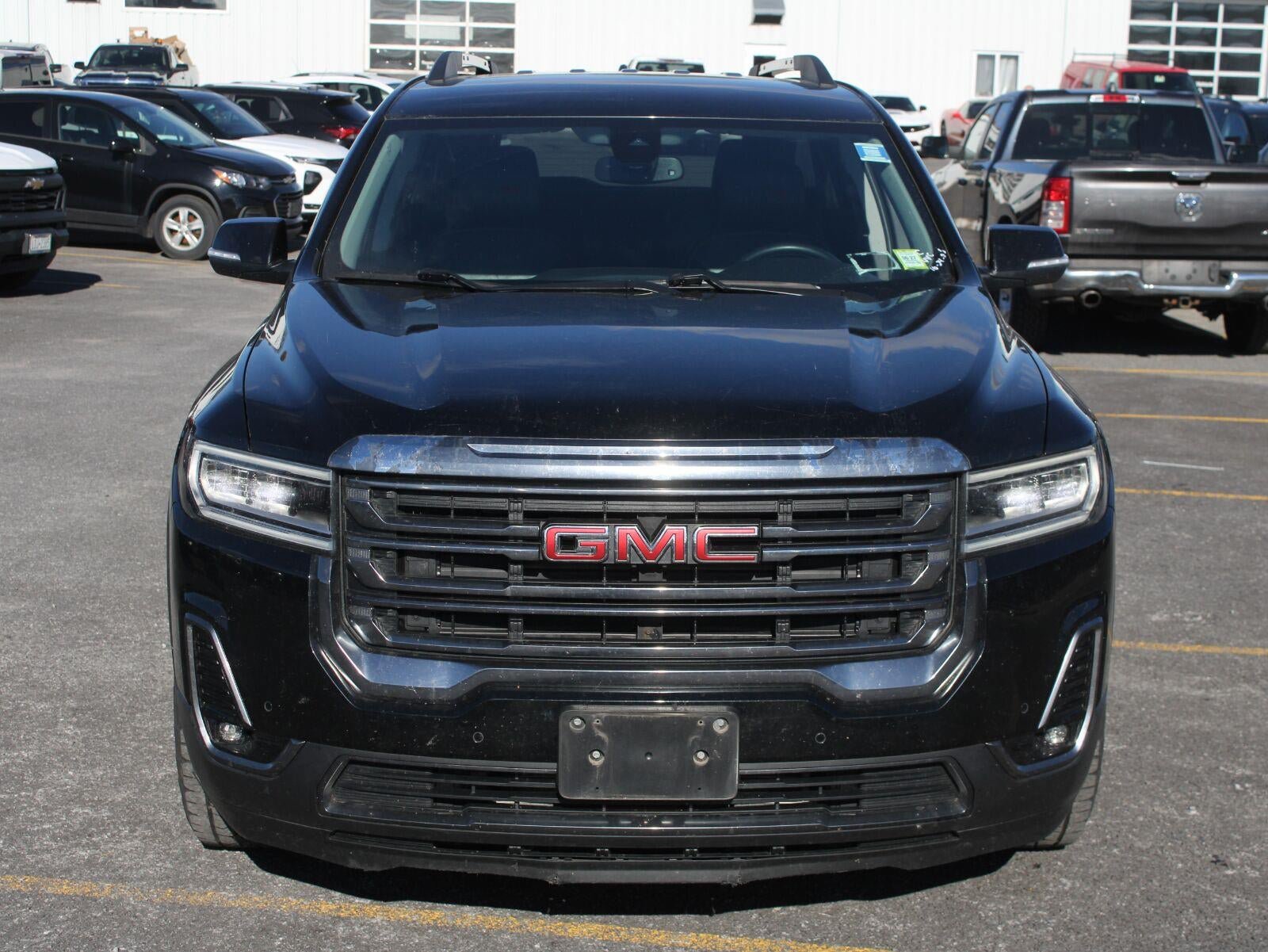Used 2023 GMC Acadia AT4 w/ Preferred Package AWD/4WD image 2