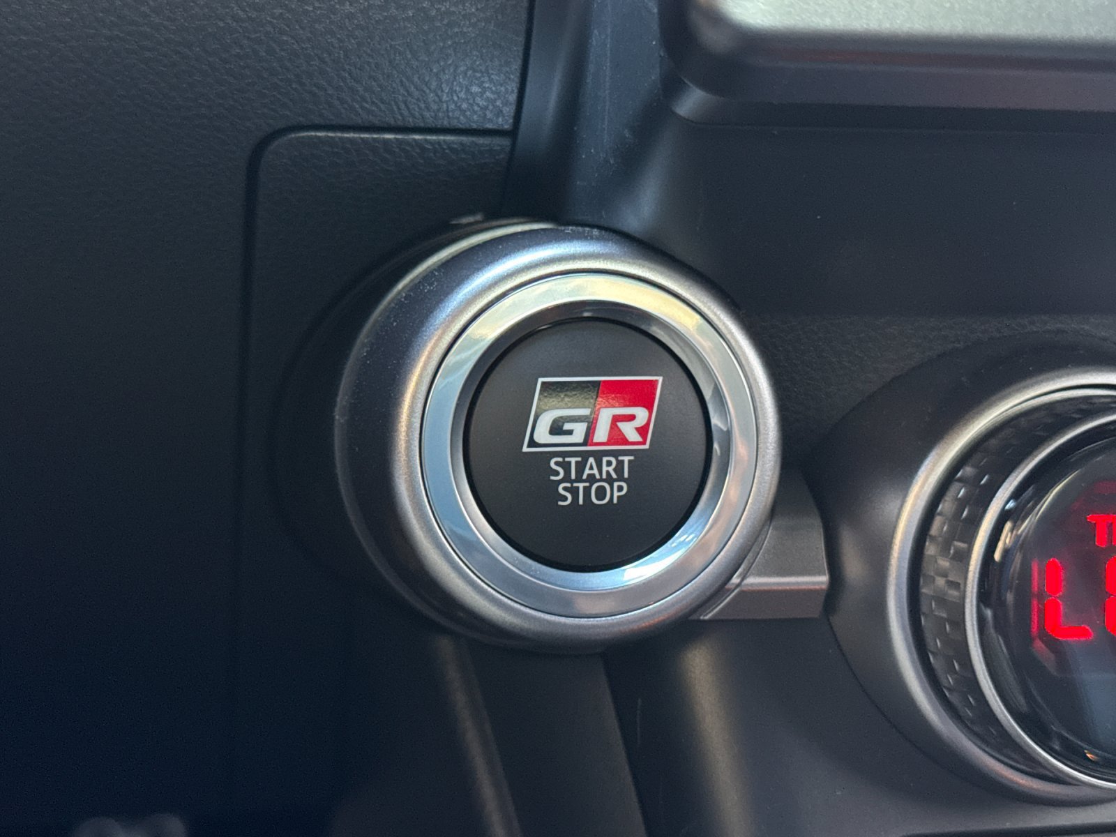 Used 2025 Toyota GR86 Premium RWD image 19