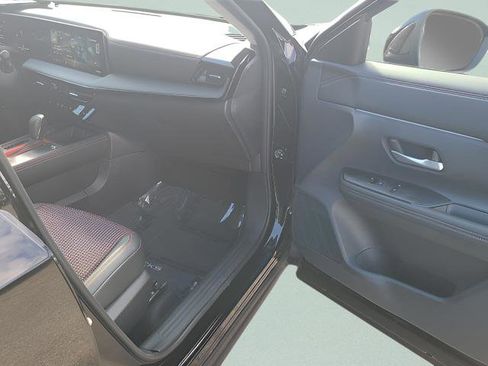 New 2026 Nissan Kicks SR w/ Cold Weather Package image 24