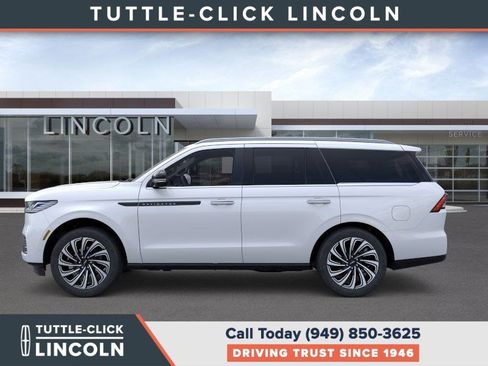 New 2025 Lincoln Navigator Black Label image 3