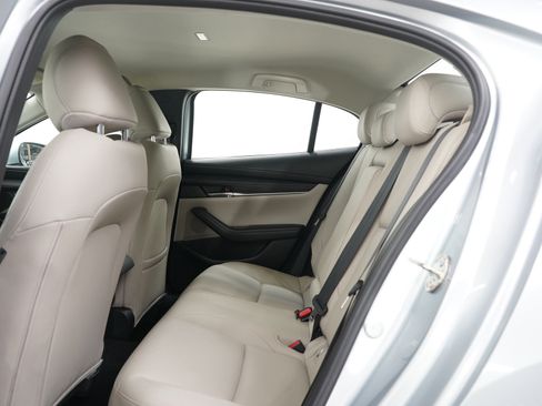 Used 2019 MAZDA MAZDA3 Sedan w/ Select Package image 17