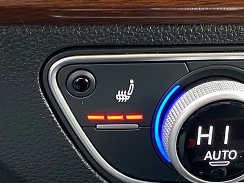 Used 2023 Audi Q5 2.0T Premium Plus w/ Premium Plus Package image 16