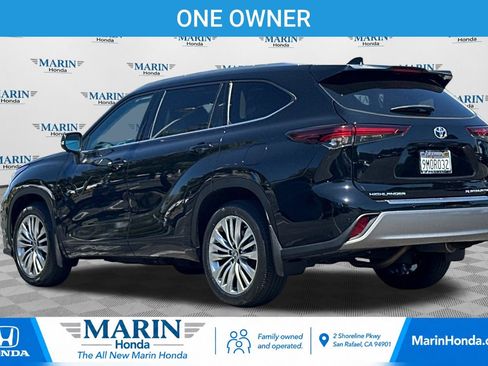 Used 2024 Toyota Highlander Platinum AWD/4WD image 5