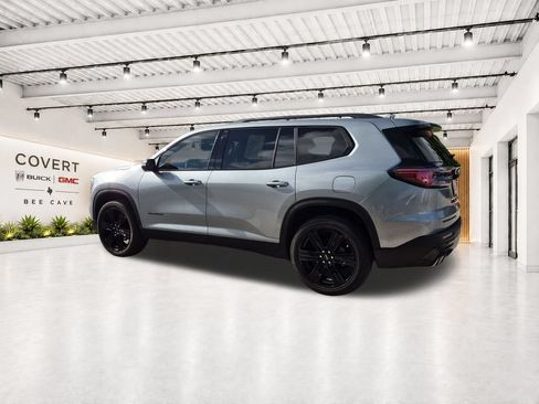 Used 2024 GMC Acadia Elevation w/ Black Edition AWD/4WD image 8