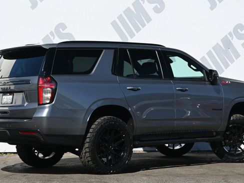 Used 2021 Chevrolet Tahoe Z71 w/ Z71 Signature Package image 5