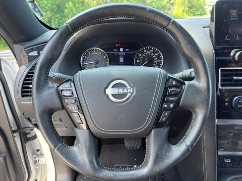 Used 2022 Nissan Armada Platinum RWD image 18