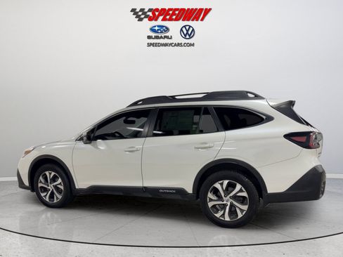 Used 2021 Subaru Outback Limited XT AWD/4WD image 9