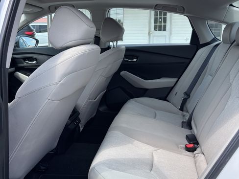 Used 2025 Honda Accord SE image 7