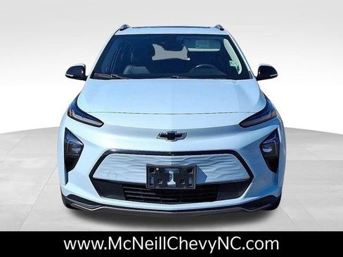 Used 2022 Chevrolet Bolt EUV Premier w/ Sun & Sound Package image 2