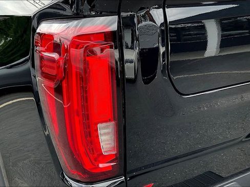 Used 2020 GMC Sierra 1500 Denali w/ Driver Alert Package II AWD/4WD image 24