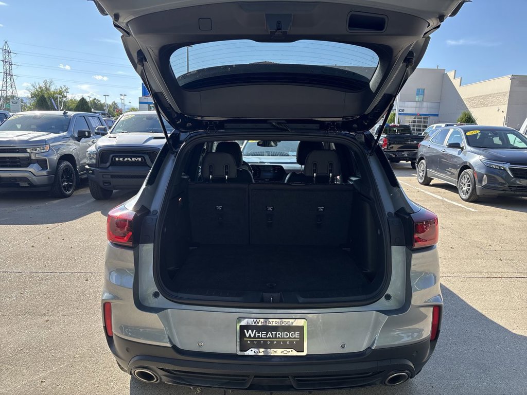 Used 2024 Chevrolet TrailBlazer RS w/ Driver Confidence Package AWD/4WD image 29