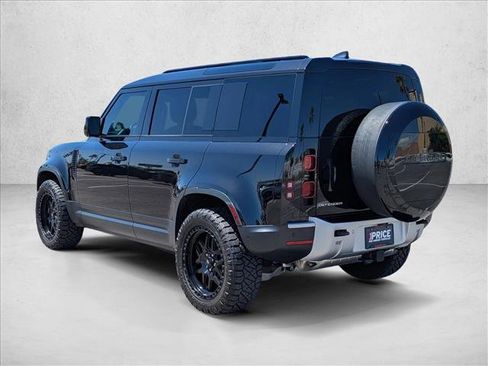 Used 2025 Land Rover Defender 110 S AWD/4WD image 8