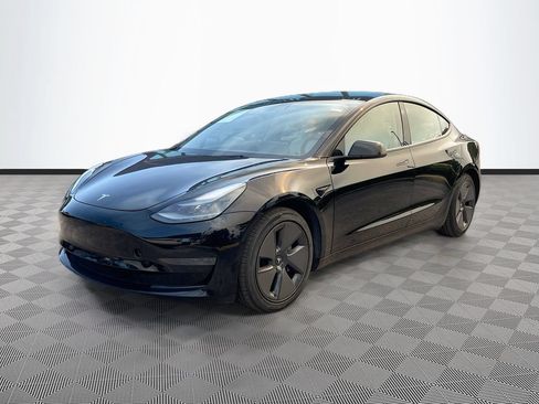 Used 2021 Tesla Model 3 Standard Range Plus RWD image 3