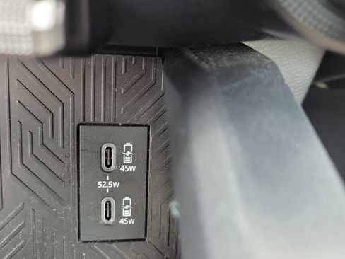 Used 2024 Toyota Tacoma TRD Off-Road image 23