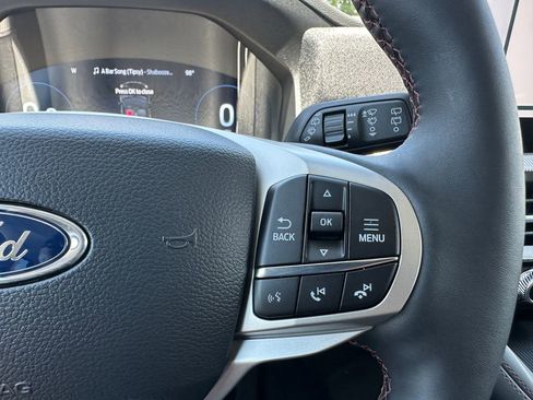 New 2026 Ford Explorer Active w/ Active Comfort Package RWD image 25