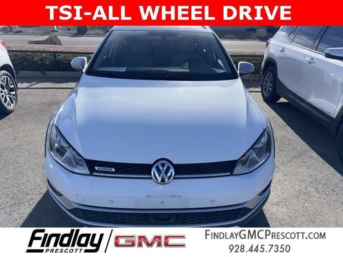 Used 2017 Volkswagen Golf Alltrack SE image 2