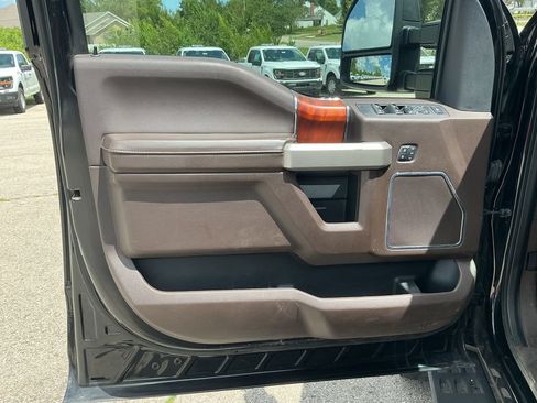 Used 2022 Ford F350 King Ranch w/ Tremor Off-Road Package AWD/4WD image 14