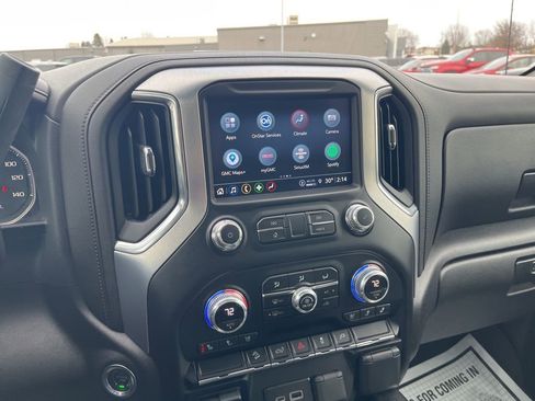 Used 2021 GMC Sierra 1500 SLT w/ SLT Premium Package image 18