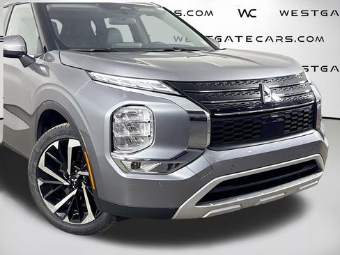 Used 2024 Mitsubishi Outlander SE image 48