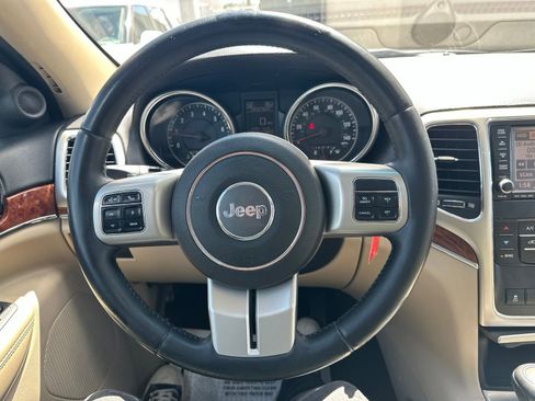 Used 2011 Jeep Grand Cherokee Limited AWD/4WD image 39