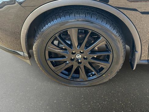 Used 2022 Nissan Murano SV w/ SV Midnight Edition Package image 9