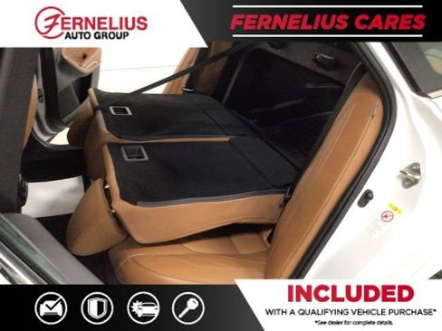 Used 2019 Toyota Avalon Limited image 23