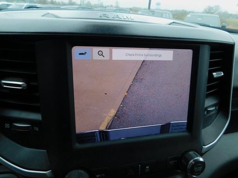 Used 2022 RAM 2500 Big Horn image 31