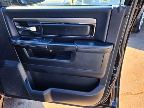 Used 2013 RAM 1500 Sport image 32
