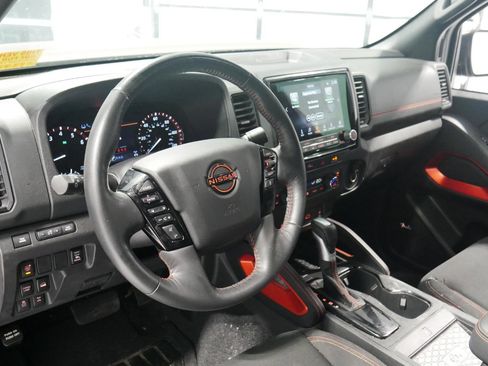 Used 2023 Nissan Frontier PRO-4X w/ Pro Convenience Package image 9