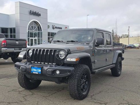 Used 2021 Jeep Gladiator Sport image 1