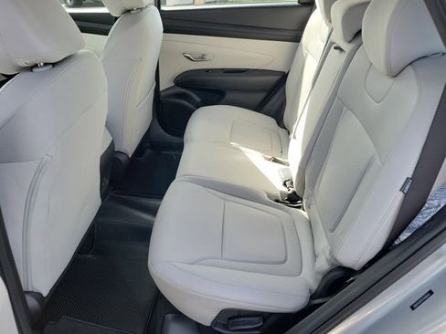 New 2026 Hyundai Tucson SE image 19