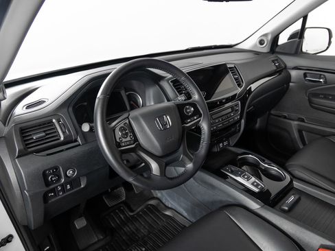 Used 2022 Honda Pilot Touring image 13
