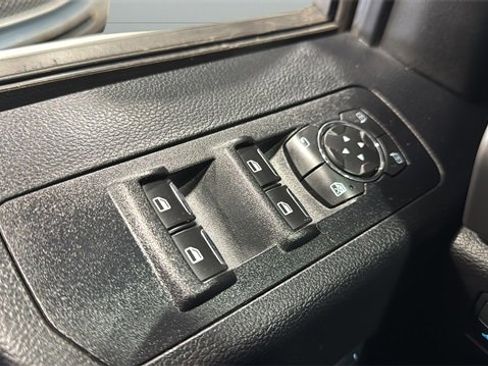 Used 2017 Ford F150 Platinum w/ Equipment Group 701A Luxury image 16