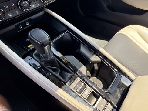 Used 2023 Honda Accord Touring image 21