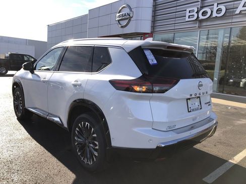 New 2026 Nissan Rogue Platinum w/ Platinum Premium Package image 12