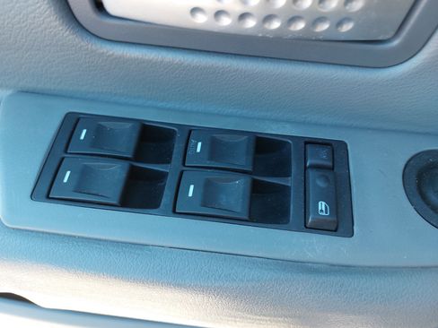 Used 2006 Dodge Durango SLT image 29