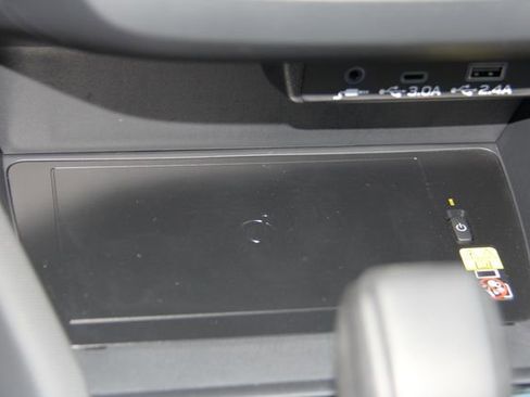 Used 2025 Subaru Forester Sport image 26