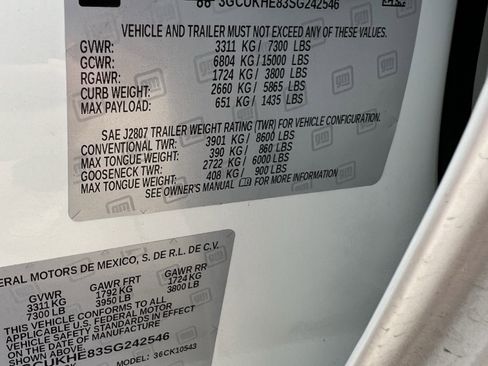 Used 2025 Chevrolet Silverado 1500 ZR2 w/ Technology Package image 37