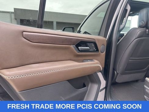 Used 2025 GMC Yukon Denali Ultimate image 33