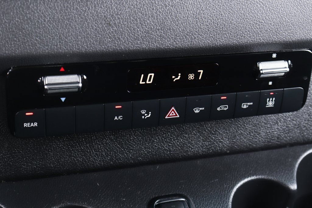 Used 2023 Mercedes-Benz Sprinter 2500 image 29