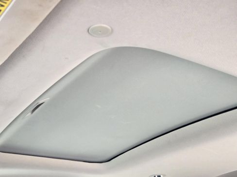 Used 2023 Honda HR-V EX-L image 19